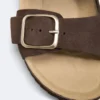 Chanclas de piel serraje con hebilla Chanclas de piel serraje con hebilla