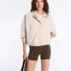 Chaqueta a rayas con bajo fruncido Chaqueta a rayas con bajo fruncido