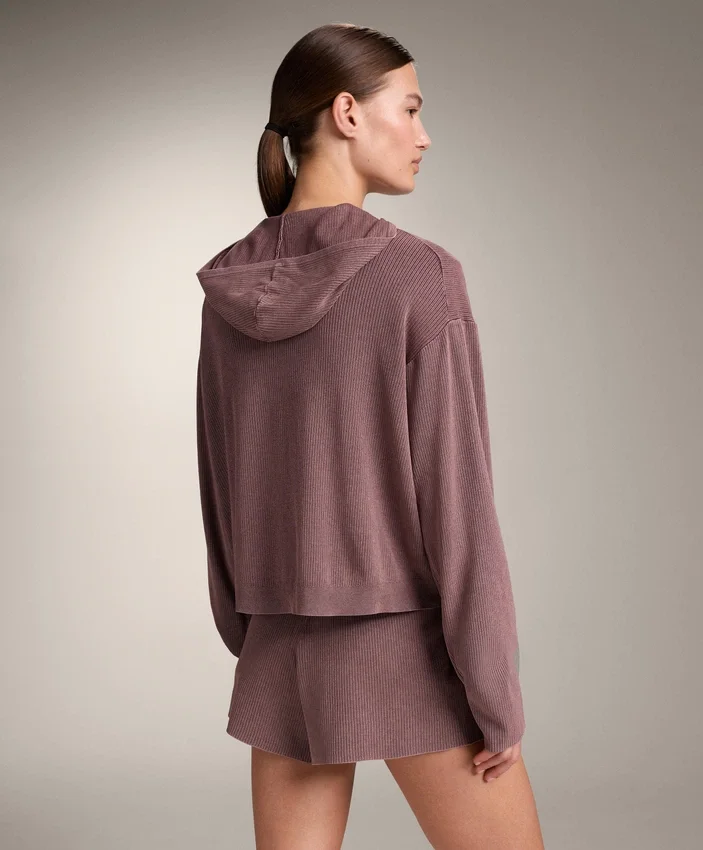 Chaqueta con capucha de punto elástico Chaqueta con capucha de punto elástico