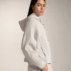 Chaqueta con capucha y detalles acanalados en modal cepillado Chaqueta con capucha y detalles acanalados en modal cepillado