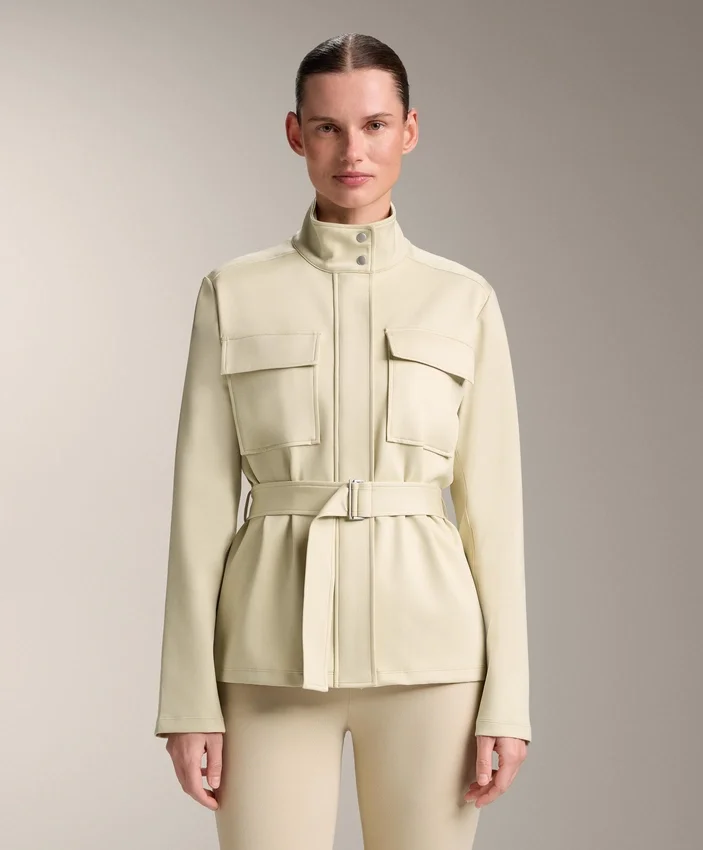 Chaqueta con efecto neopreno y cinturón Chaqueta con efecto neopreno y cinturón