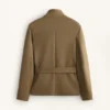 Chaqueta con efecto neopreno y cinturón Chaqueta con efecto neopreno y cinturón