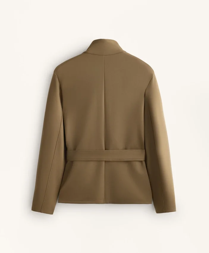 Chaqueta con efecto neopreno y cinturón Chaqueta con efecto neopreno y cinturón