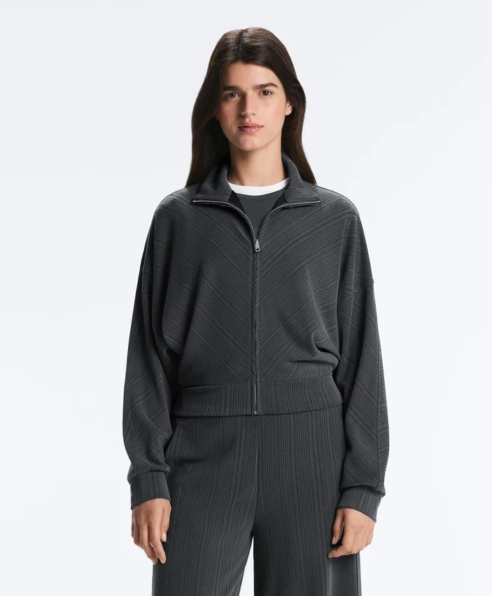 Chaqueta con rayas asimétricas y modal Chaqueta con rayas asimétricas y modal