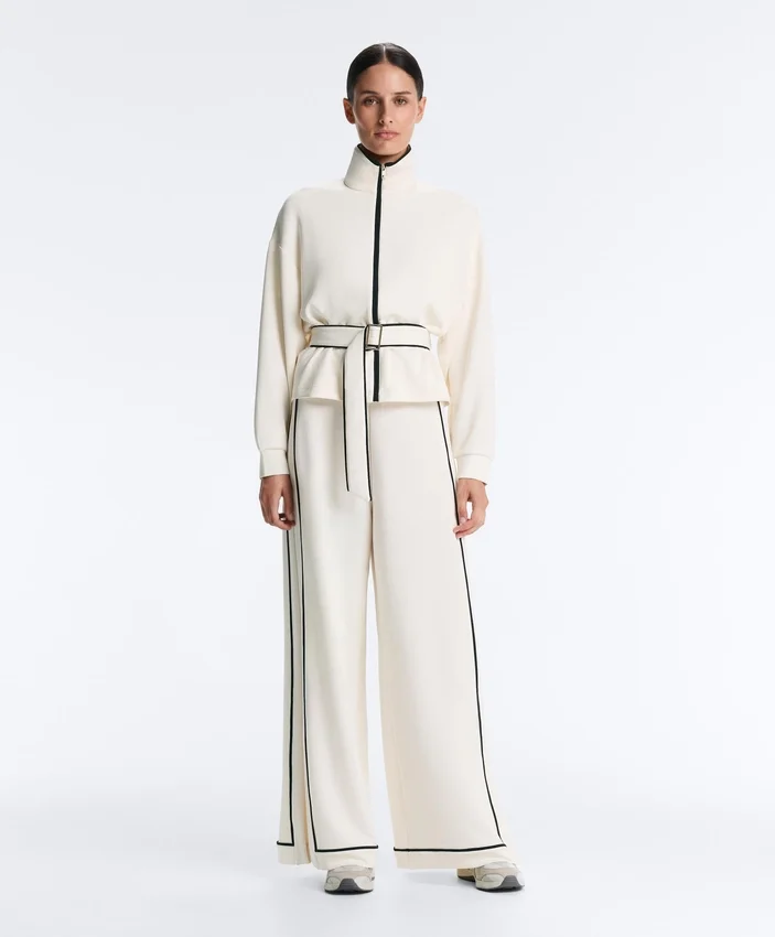 Chaqueta con ribetes y tejido modal Soft Touch Chaqueta con ribetes y tejido modal Soft Touch