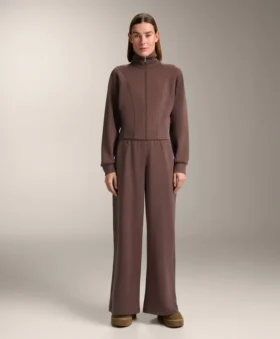 Pantalones rectos de pierna ancha con ribete y modal cepillado