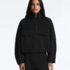 Chaqueta de corte recto con efecto neopreno Chaqueta de corte recto con efecto neopreno