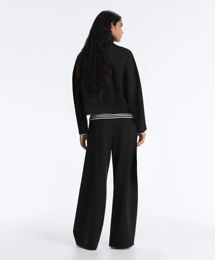 Chaqueta de corte recto con efecto neopreno Chaqueta de corte recto con efecto neopreno