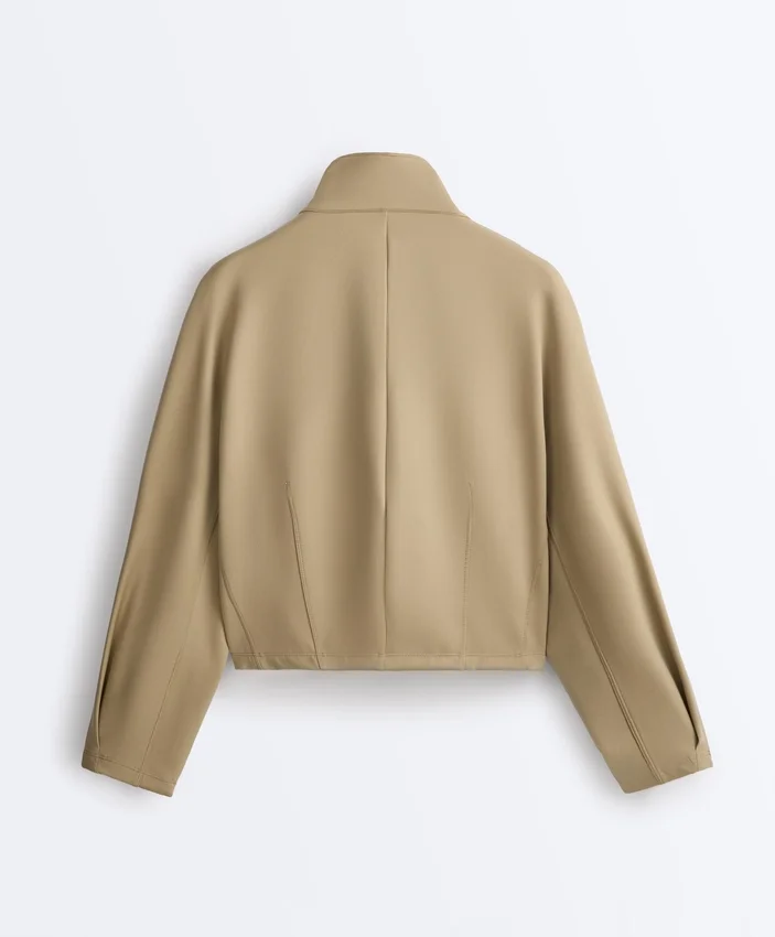 Chaqueta de corte recto con efecto neopreno Chaqueta de corte recto con efecto neopreno