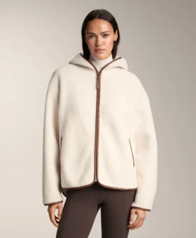 Chaqueta de imitación de piel de oveja con capucha Chaqueta de imitación de piel de oveja con capucha