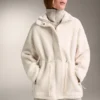 Chaqueta de imitación de piel de oveja con cintura ajustable Chaqueta de imitación de piel de oveja con cintura ajustable