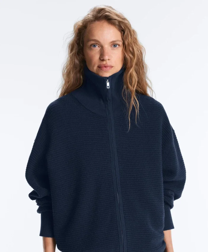 Chaqueta de punto de cuello alto Chaqueta de punto de cuello alto
