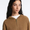 Chaqueta de punto estructurada con capucha