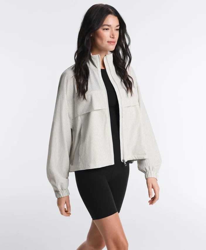 Chaqueta elástica a rayas Chaqueta elástica a rayas