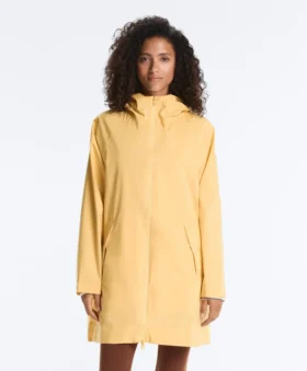 Chaqueta impermeable 10K superligera y compacta