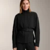 Chaqueta larga con cinturón y modal cepillado Chaqueta larga con cinturón y modal cepillado