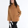 Chaqueta larga con efecto neopreno