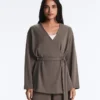 Chaqueta larga con rayas asimétricas y modal Chaqueta larga con rayas asimétricas y modal