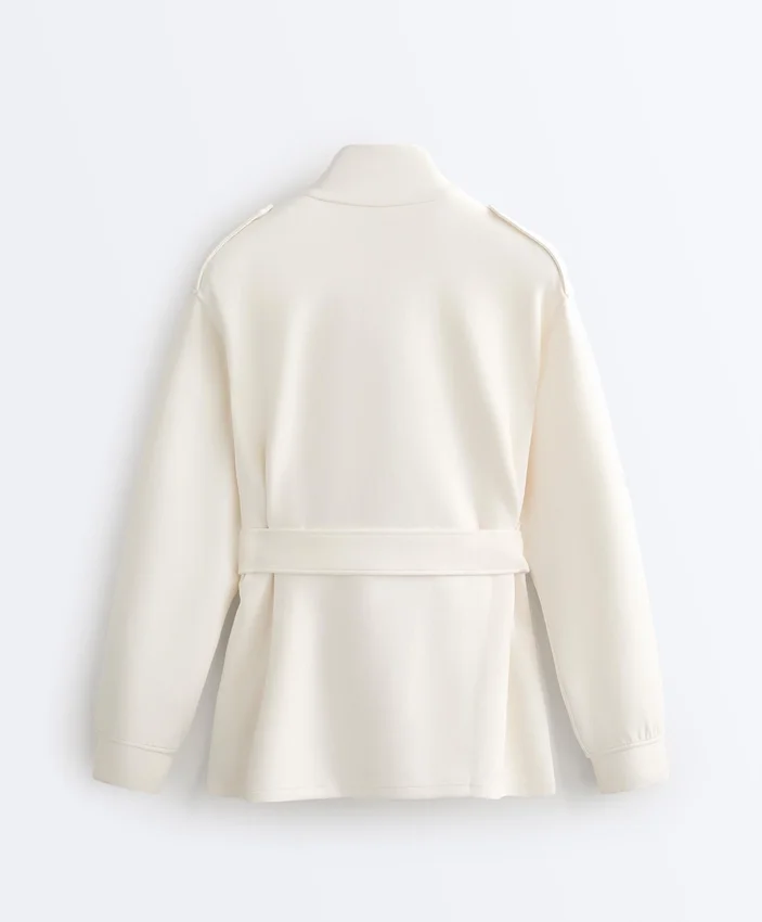 Chaqueta larga de estilo utilitario con cinturón de sarga Chaqueta larga de estilo utilitario con cinturón de sarga