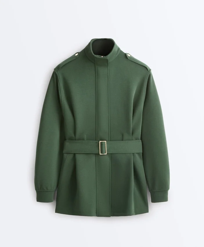 Chaqueta larga de estilo utilitario con cinturón de sarga Chaqueta larga de estilo utilitario con cinturón de sarga