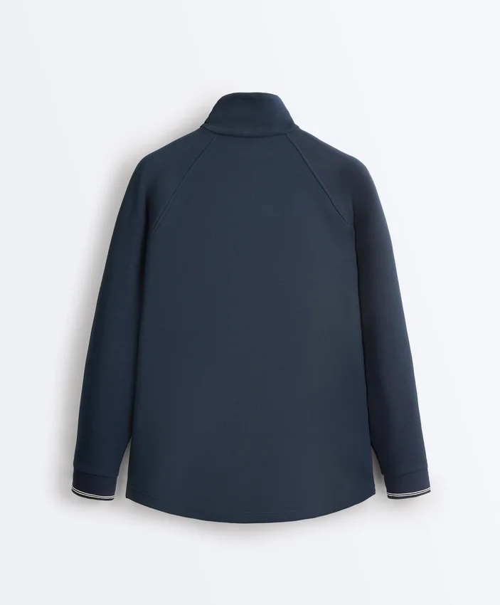 Chaqueta larga de piqué con ribete de algodón en contraste Chaqueta larga de piqué con ribete de algodón en contraste