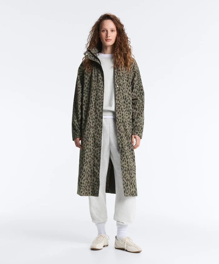 Chaqueta larga ultraligera impermeable 10K Chaqueta larga ultraligera impermeable 10K