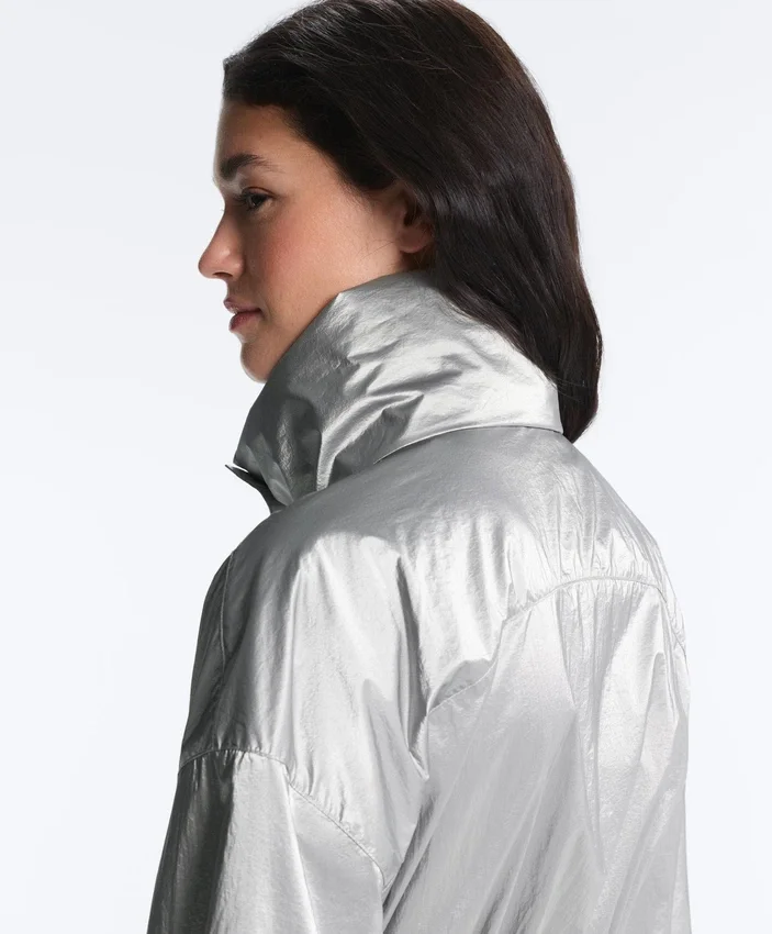 Chaqueta repelente al agua con efecto metalizado Chaqueta repelente al agua con efecto metalizado