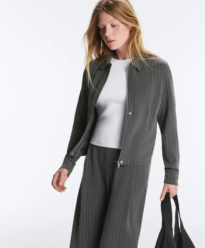 Chaqueta Soft Touch de modal suave con cinturón Chaqueta Soft Touch de modal suave con cinturón