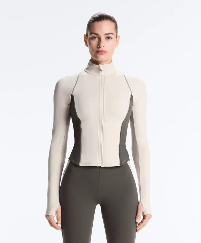 Chaqueta técnica ligera, cálida y reflectante Chaqueta técnica ligera, cálida y reflectante