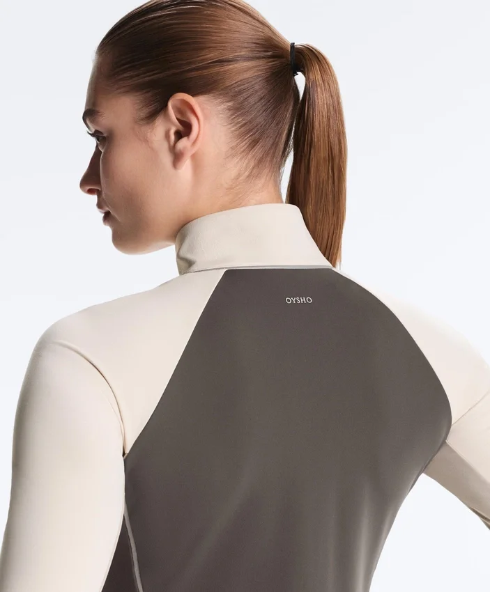 Chaqueta técnica ligera, cálida y reflectante Chaqueta técnica ligera, cálida y reflectante
