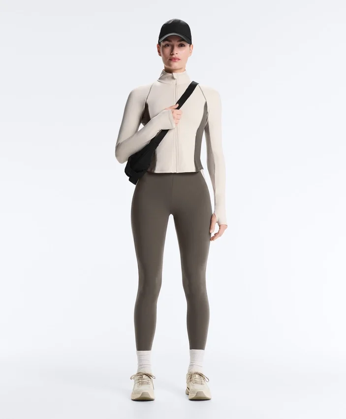 Chaqueta técnica ligera, cálida y reflectante Chaqueta técnica ligera, cálida y reflectante