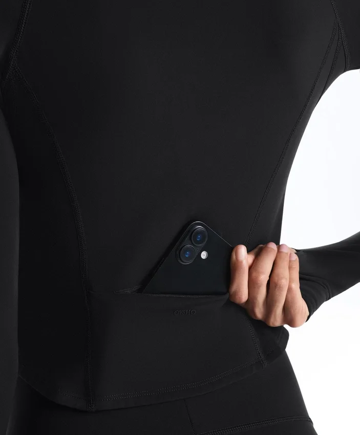 Chaqueta técnica ligera y cálida con costuras Chaqueta técnica ligera y cálida con costuras