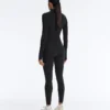 Chaqueta técnica ligera y cálida con costuras Chaqueta técnica ligera y cálida con costuras