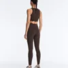 Compressive Sports Bra de sujeción media con detalle ondulado Compressive Sports Bra de sujeción media con detalle ondulado