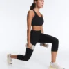 Compressive sports bra with crossed back and firm support Compressive sports bra with crossed back and firm support