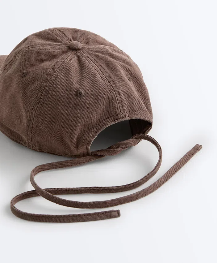Gorra con efecto lavado 100 % algodón con cordón Gorra con efecto lavado 100 % algodón con cordón
