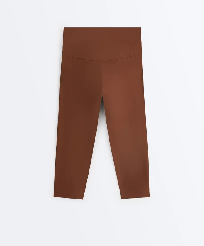 Leggings capri Comfortlux de talle superalto de 50 cm Leggings capri Comfortlux de talle superalto de 50 cm