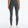 Leggings Comfortlux con cintura en V y contraste, hasta el tobillo Leggings Comfortlux con cintura en V y contraste, hasta el tobillo