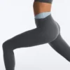 Leggings Comfortlux con cintura en V y contraste, hasta el tobillo Leggings Comfortlux con cintura en V y contraste, hasta el tobillo