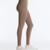 Leggings Comfortlux de talle alto con dobladillo calado hasta el tobillo Leggings Comfortlux de talle alto con dobladillo calado hasta el tobillo