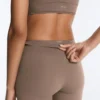 Leggings Comfortlux de talle alto con dobladillo calado hasta el tobillo Leggings Comfortlux de talle alto con dobladillo calado hasta el tobillo