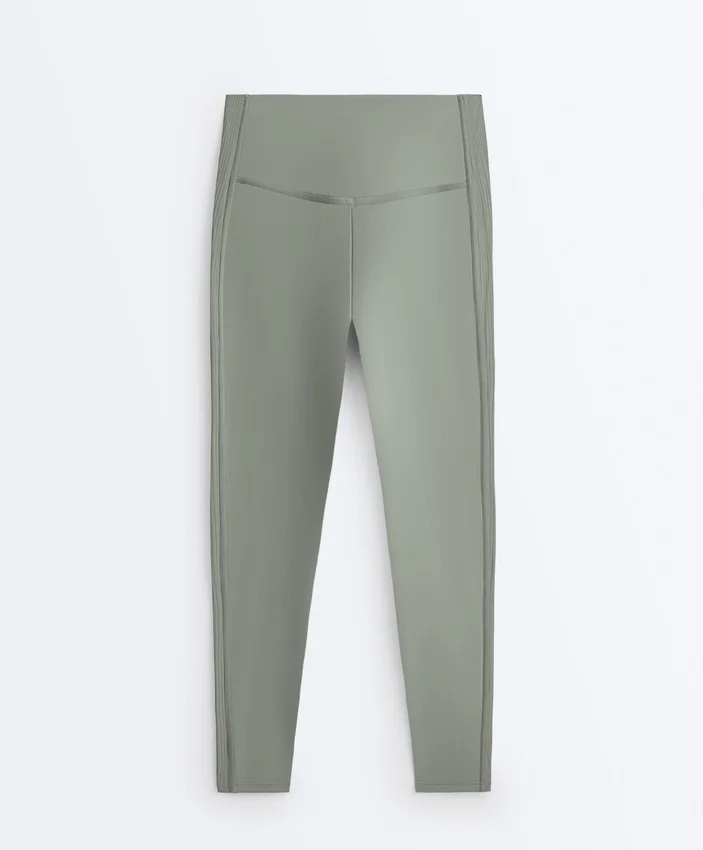 Leggings Comfortlux de talle alto con ribete, hasta el tobillo Leggings Comfortlux de talle alto con ribete, hasta el tobillo