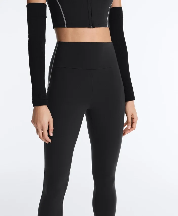 Leggings hasta el tobillo con Core Control del tronco, cintura alta y detalles reflectantes Leggings hasta el tobillo con Core Control del tronco, cintura alta y detalles reflectantes