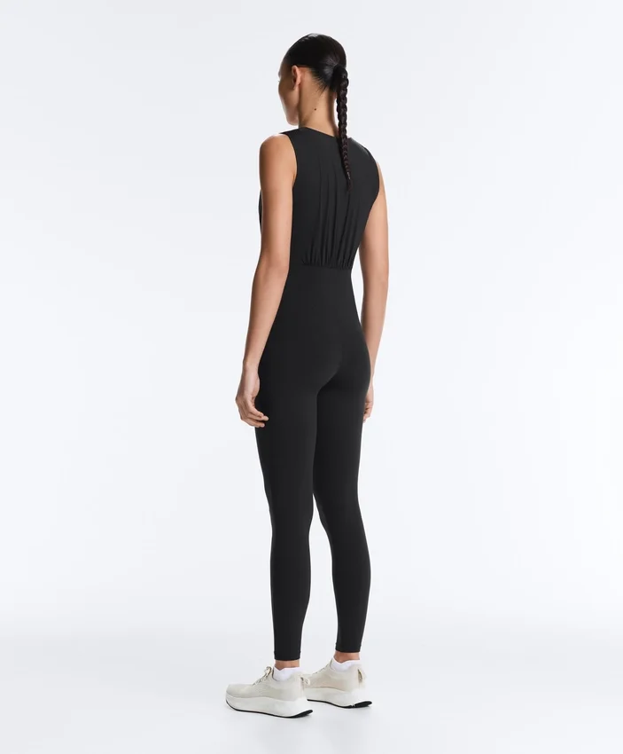 Light Touch Monos con cuello en V Light Touch Monos con cuello en V