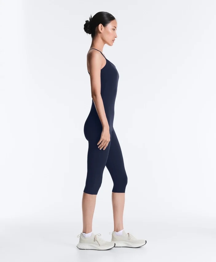Mono capri Comfortlux con espalda cruzada Mono capri Comfortlux con espalda cruzada