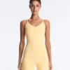 Mono corto Comfortlux con detalle de nudo Mono corto Comfortlux con detalle de nudo