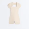 Mono corto Evermove con cuello cuadrado Mono corto Evermove con cuello cuadrado