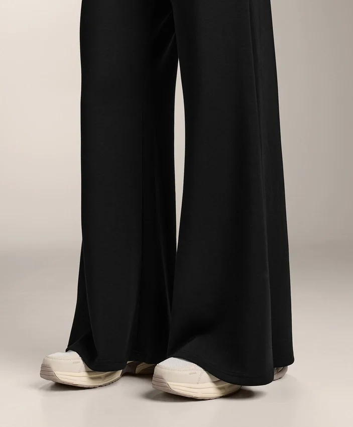 Pantalones acampanados con modal Soft Touch Pantalones acampanados con modal Soft Touch