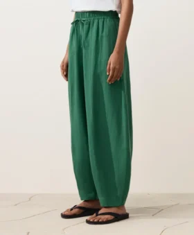 Pantalones acampanados de mezcla de lyocell y 24 % de lino con costuras