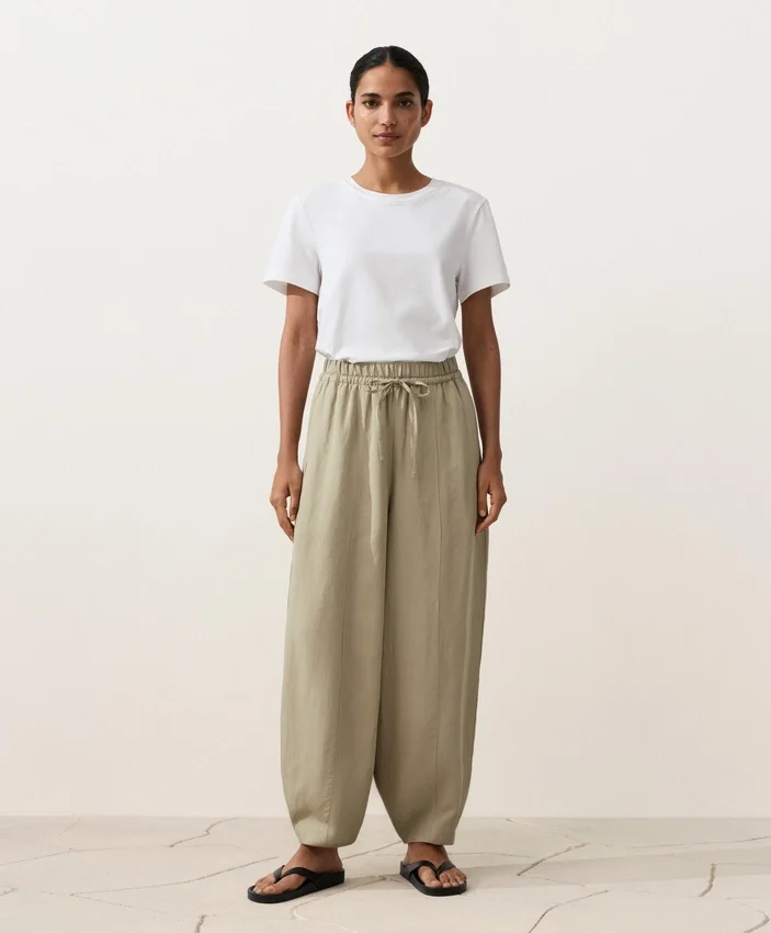 Pantalones acampanados de mezcla de lyocell y 24 % de lino con costuras Pantalones acampanados de mezcla de lyocell y 24 % de lino con costuras